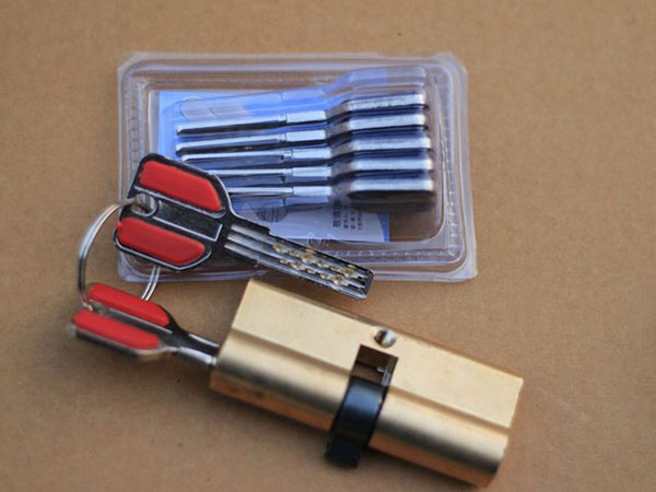 清河门24小时上门开锁公司